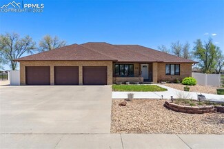 408 S Birdie Dr, Pueblo, CO 81007