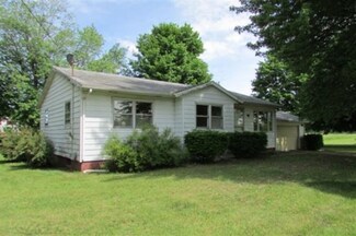 121 Plainfield Dr, Mendon, MI 49072