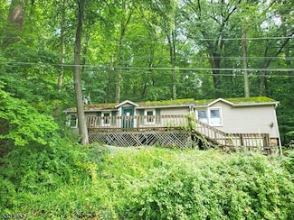 96 Hilltop Trail, Sparta, NJ 07871