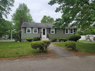 60 Beach St, Brockton, MA 02302