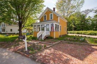 37 Spring St, South Berwick, ME 03908