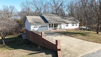 1806 Austin Walker Ct, Harrison, AR 72601