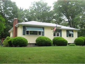 44 Old Post Rd, East Walpole, MA 02032