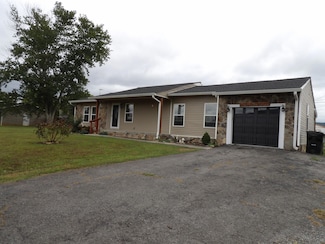 714 Alvin York Hwy, Pikeville, TN 37367