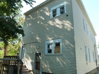 728 Tulip St SW, Grand Rapids, MI 49503