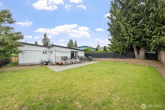 2217 NE 9th St, Renton, WA 98056