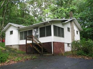 13 Reid Rd, Douglas, MA 01516