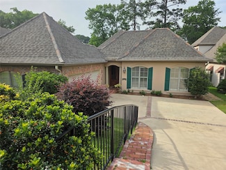 10 Beaux Rivages Dr, Shreveport, LA 71106