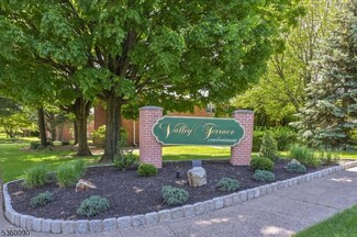 54 Knox Terrace Unit 1A, Wayne, NJ 07470
