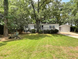 2104 Plantation Forest Dr, Tallahassee, FL 32317
