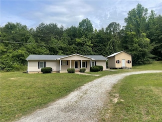 857 Pickett Post Rd, Walhalla, SC 29691