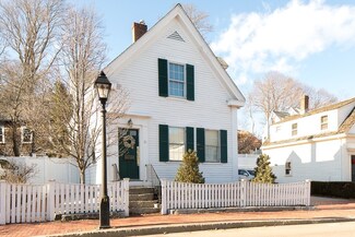 31 North St, Hingham, MA 02043