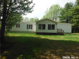 913 County Route 17, Bernhards Bay, NY 13028