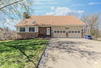 1426 Candlelight Ln, Junction City, KS 66441