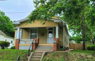 2405 Jackson St, Saint Joseph, MO 64507