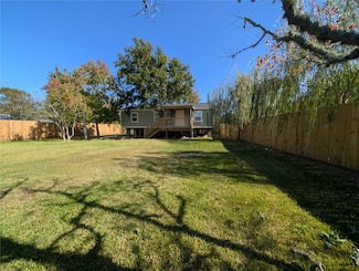 1019 12th St, San Leon, TX 77539