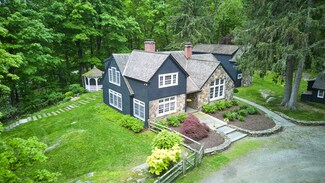 99 Cross Hwy, Redding, CT 06896