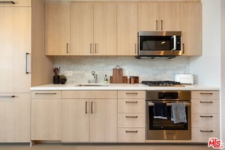1755 Argyle Ave Unit 802, Los Angeles, CA 90028