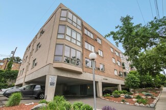 504 W Franklin Ave Unit 2F, Minneapolis, MN 55405