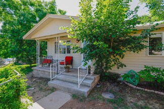 3587 Ridgeway Dr, Los Alamos, NM 87544