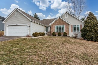 4004 Shiloh Dr, Johnsburg, IL 60051