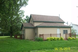 711 First St, Beaverville, IL 60912