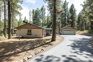 16925 Downey Rd, Bend, OR 97707