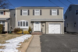 830 Lindegar St, Linden, NJ 07036