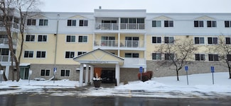 120 E Dermot Ave Unit 214, Little Canada, MN 55117