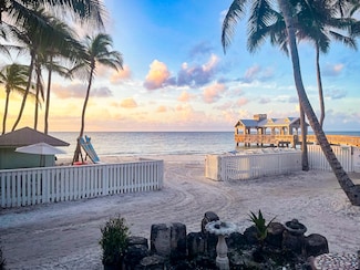 1430 Vernon Ave, Key West, FL 33040