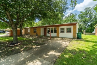 8526 Vennard Rd, Houston, TX 77034