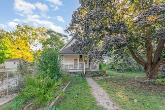 916 N Shiawassee St, Owosso, MI 48867