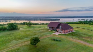 8250 E Brake Rd, Newkirk, OK 74647