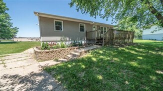 405 E Nelson St, Savannah, MO 64485