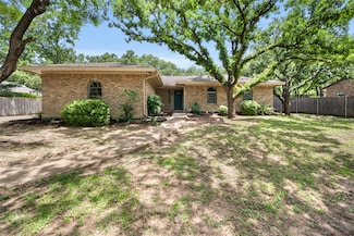 5711 Trail Lake Dr, Arlington, TX 76016