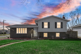 2130 Martha St, Highland, IN 46322
