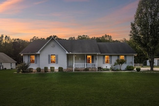 781 Circle Dr, Manchester, TN 37355