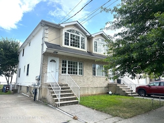 58 8th St Unit 1, Staten Island, NY 10306
