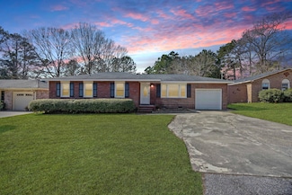 1264 Fort Dr, Hanahan, SC 29410