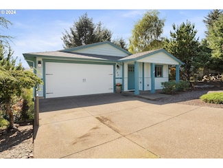 350 NE Harbor View Place, Depoe Bay, OR 97341