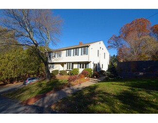 10 Brook Ln, Fayville, MA 01745