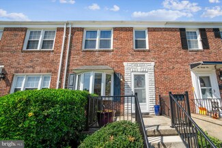 228 Medwick Garth E, Catonsville, MD 21228