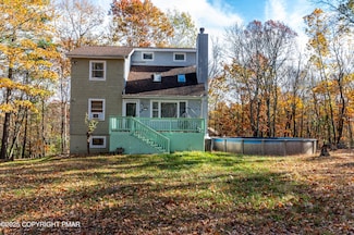 1010 Acorn Ln, East Stroudsburg, PA 18302