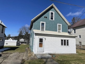 207 Pickering St, Sheffield, PA 16347