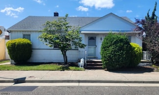 7705 Oakgrove Ave, Margate City, NJ 08402