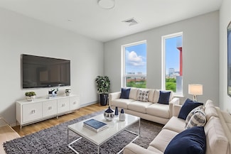 1170 Tremont St Unit 610, Boston, MA 02120