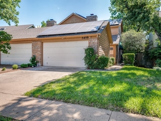 1415 Palmnold Cir E, Fort Worth, TX 76120