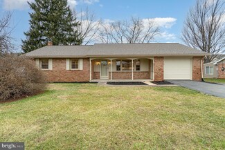 820 W View Ave, Manheim, PA 17545