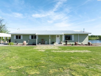 3680 E Euclid Rd, Mabton, WA 98935