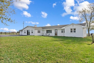 656 Jackstown Rd, Paris, KY 40361